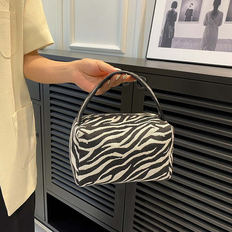 레오파드 메이크업 가방 럭셔리 대용량 스킨 케어 휴대용 - Ysl Beauty Makeup Bag 리뷰 및 가격